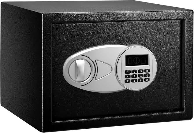 CAJA DE SEGURIDAD DIGITAL | 25 X 35 CM | NEGRO | SECURITY | CODIGO DE 3 A 8 DIGITOS | 2 LLAVES INCLUIDAS | BATERIAS INCLUIDAS | SC-SFB2202