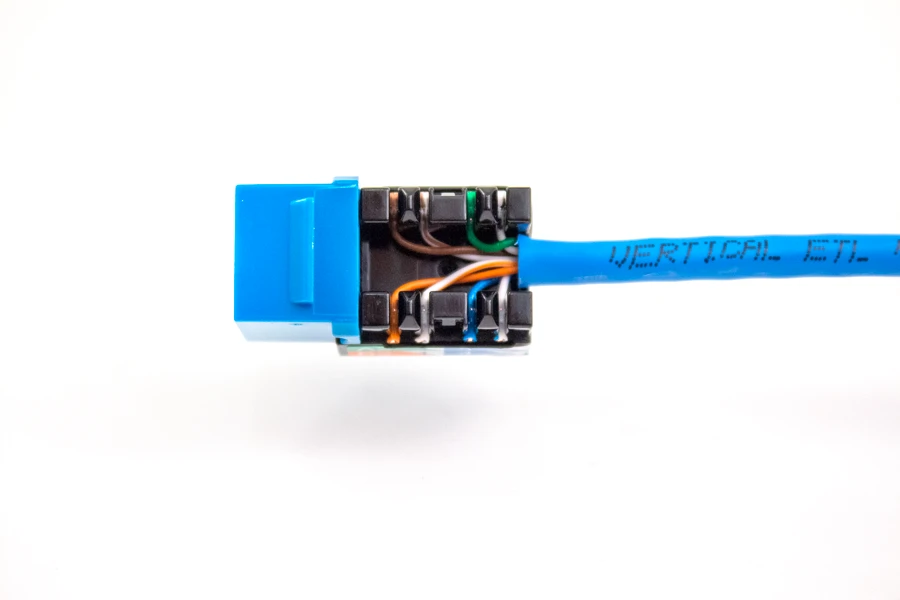 KEYSTONE | JACK | COUPLER | WIREPLUS | CAT 6 | AZUL | WP-KRJ-C6BLUE