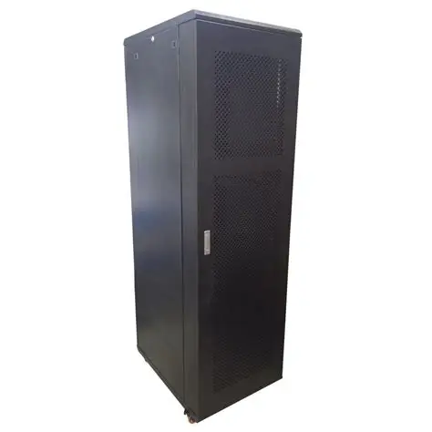 RACK DE PISO 42 UNIDADES NEGRO METALNET MET-RPISO-42U-NG